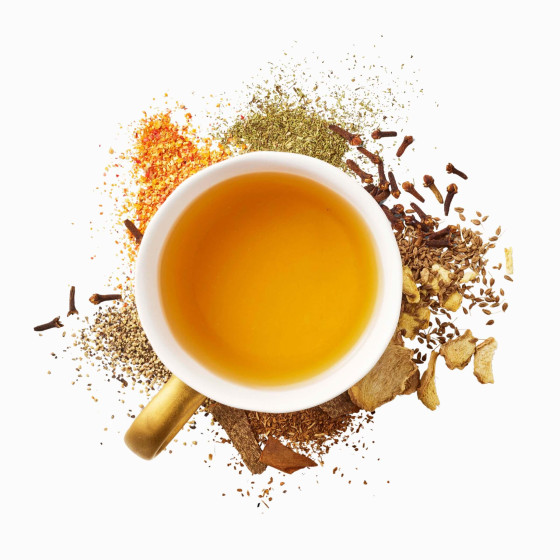 La tisane de noel sans caféine Marmottes en fête contient de l'orange, de la cannelle et de l'anis pour une saveur douce