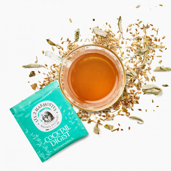 sachet et tasse d'infusion Cocktail digest, tisane anis fenouil et sauge sans arômes ajoutés